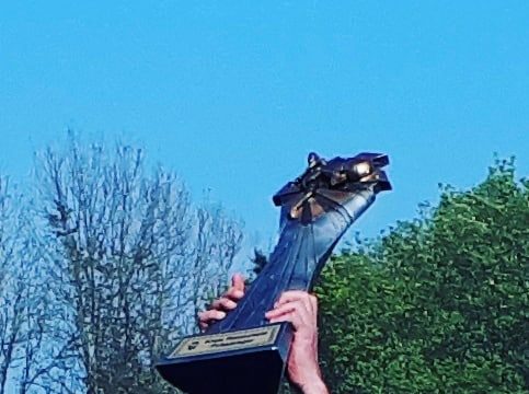 Der Kreispokal. Symbolfoto.